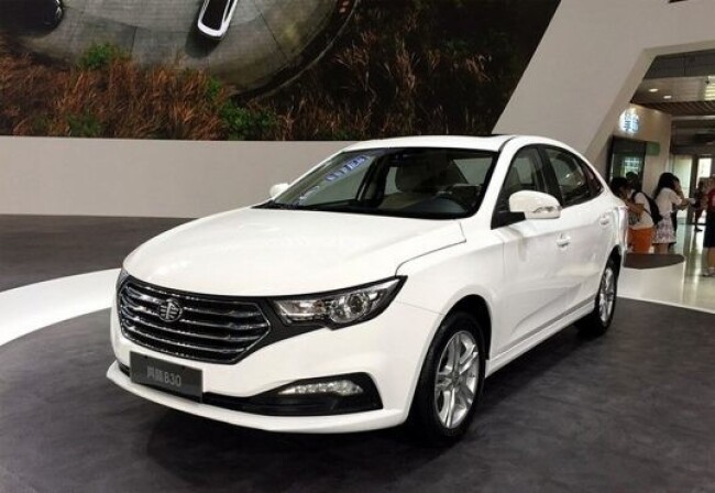 FAW-Besturn-B30-2016-2017-538x371.jpg