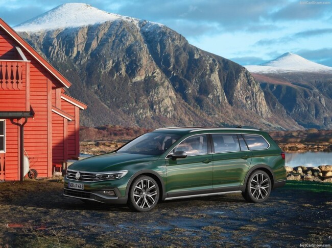 Volkswagen-Passat_Alltrack-2020-1280-02.jpg