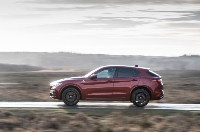 33-alfa-romeo-stelvio-quadrifoglio-rt-2019-otr-left.jpg