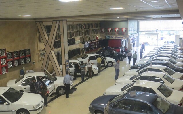 کاهش قیمت خودروهای داخلی از 3 تا 30 میلیون تومان در بازار