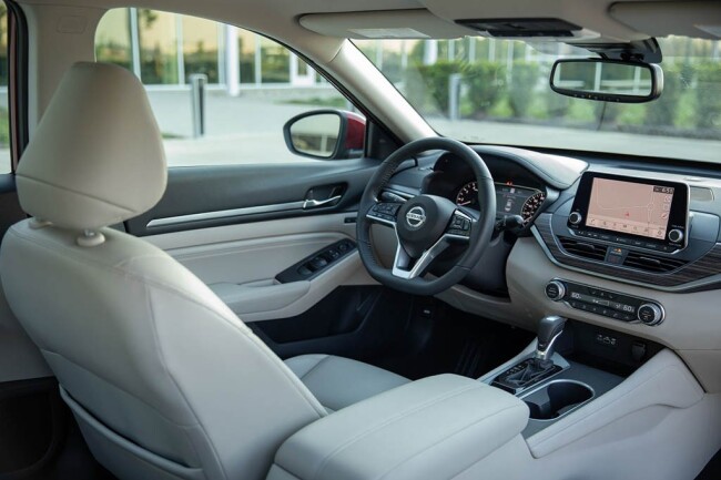 2019-nissan-altima-to-challenge-sedan-slump-5.jpg