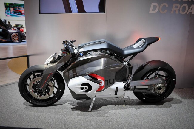 bmw-bikes-iaa-2019-livepics-4.jpg