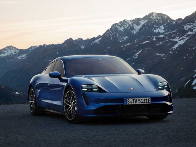 1.Porsche-Taycan.jpg