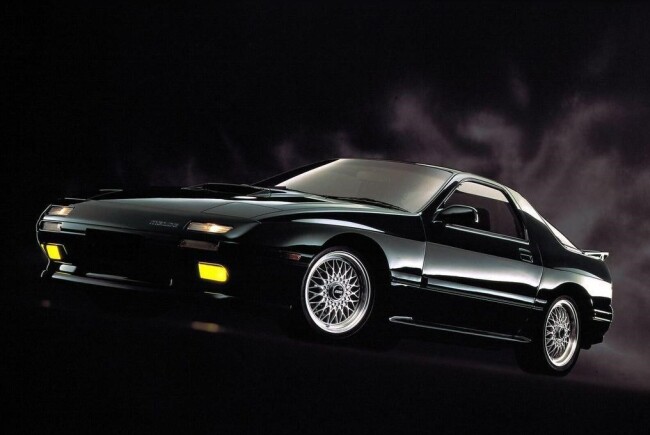 مزدا RX7.jpg