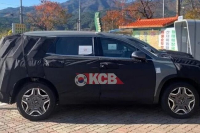New-Hyundai-Sante-Fe-Spied-2-767x511.jpg