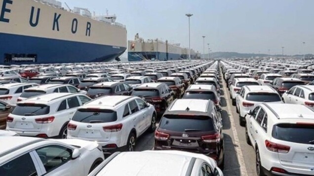 پرونده خودروهای دپو شده زیر دست به معاون اقتصادی رئیس‌جمهور