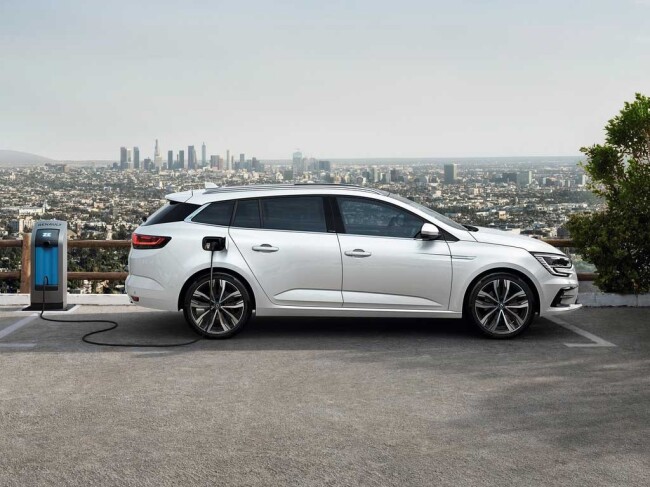 Renault-Megane-2020-9.jpg
