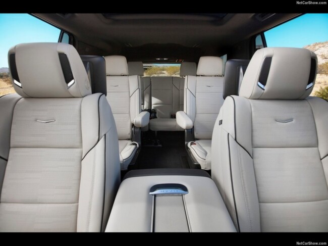 Cadillac-Escalade-2021-1280-3c.jpg