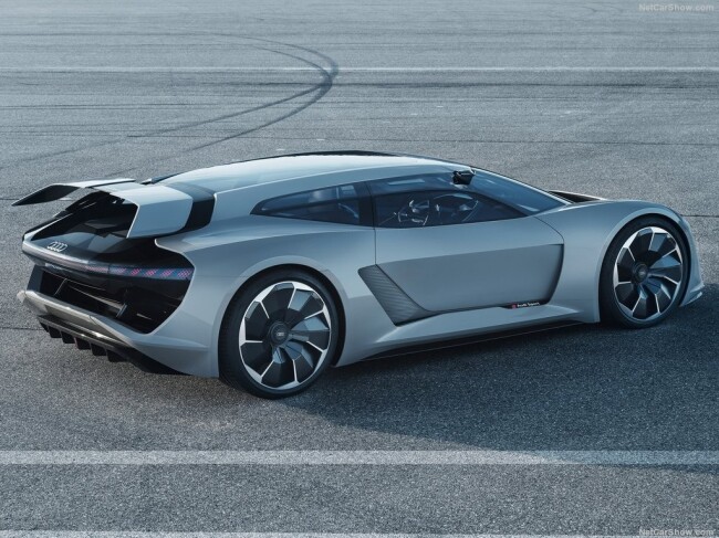 Audi-PB18_e-tron_Concept-2018-1024-09.jpg