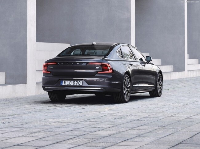 Volvo-S90-2020-1280-05.jpg