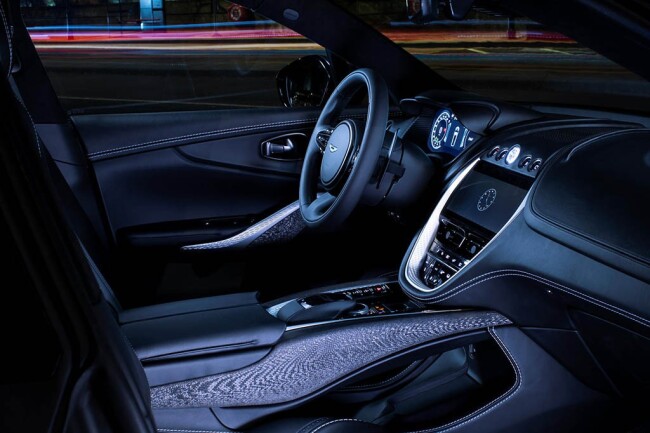 Aston-Martin-DBX-Q-7.jpg