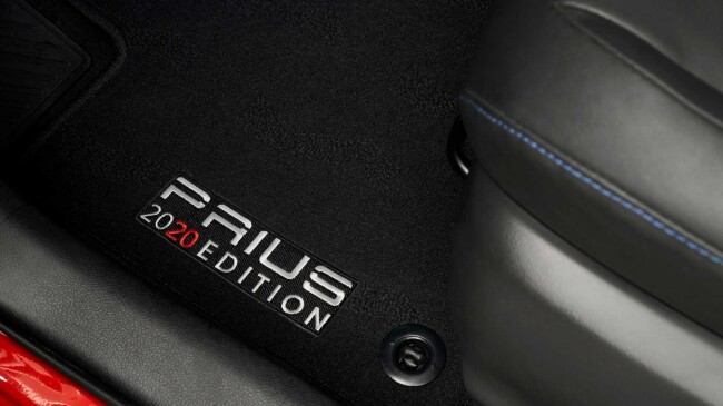 2021-toyota-prius-2020-edition8.jpg