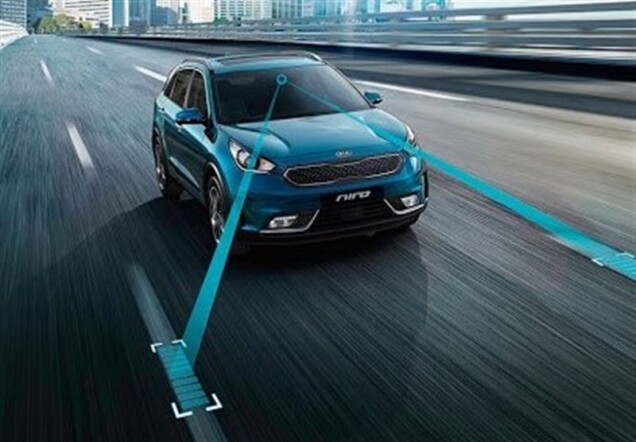 آشنایی با سیستم های هشدار دهنده انحراف از مسیر و نقطهی کور راننده