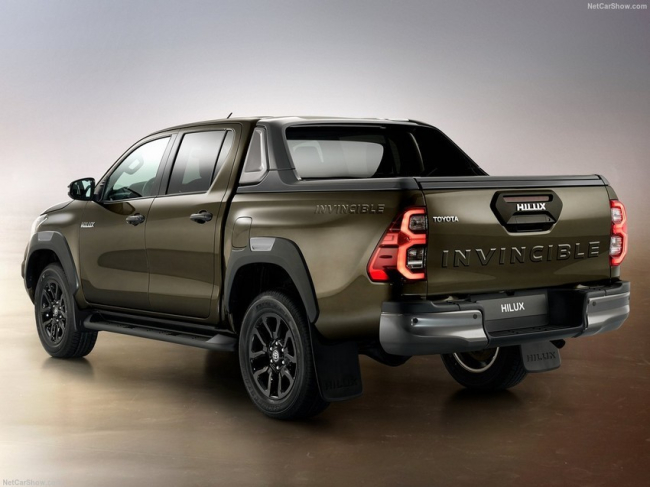 Toyota-Hilux-2021-1280-06.jpg