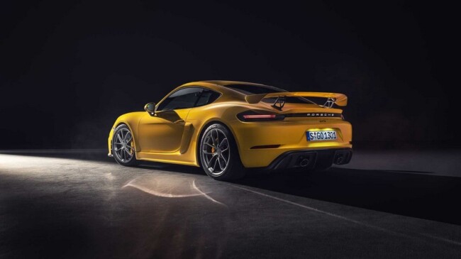 porsche-718-cayman-gt4-6.jpg