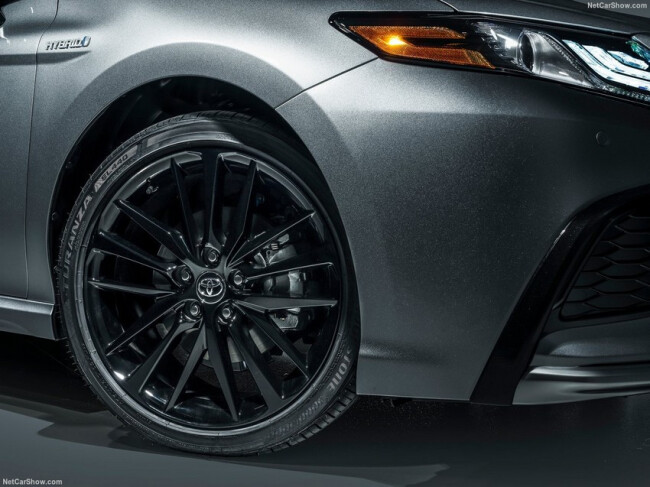 Toyota-Camry-2021-1280-16.jpg