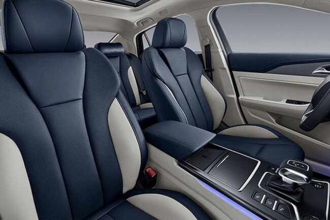 Hongqi-H5-sedan-1.jpg