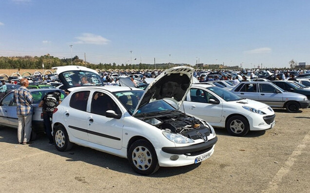 نگاهی به راهکارهای کارشناسان برای رهایی از آشفته بازار خودرو