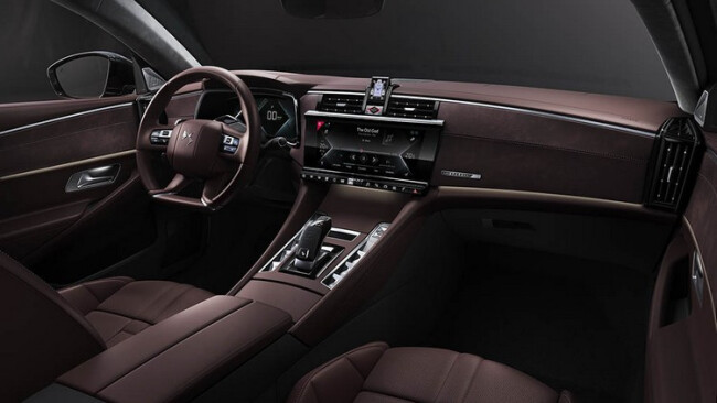 ds-9-makes-european-debut-pricing-12.jpg