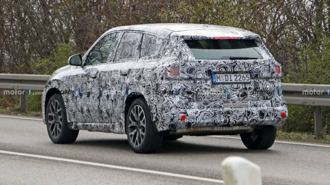 next-gen-bmw-x1-phev-spy-33.jpg
