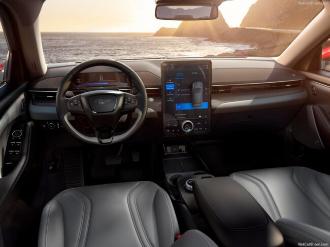 Ford-Mustang_Mach-E-2021-1280-4d.jpg