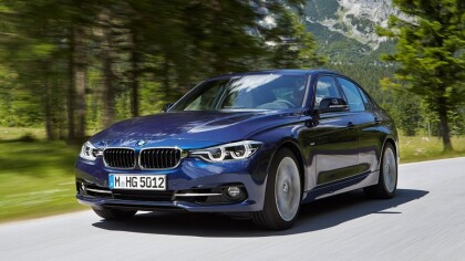 ب ام و 320i 