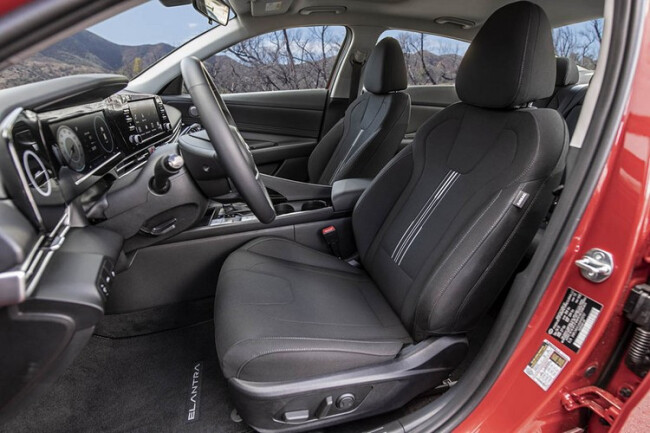 2021-hyundai-elantra-5.jpg