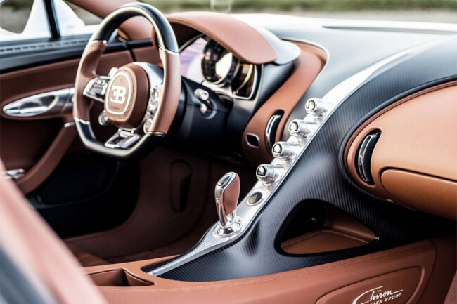 Bugatti-Chiron-26.jpg
