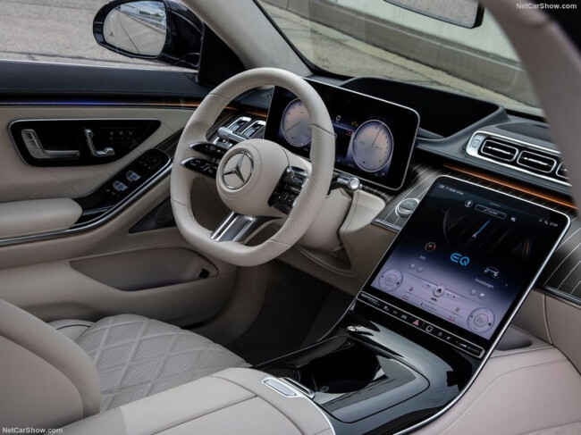 Mercedes-Benz-S-Class_Plug-in_Hybrid-2021-1024-30.jpg