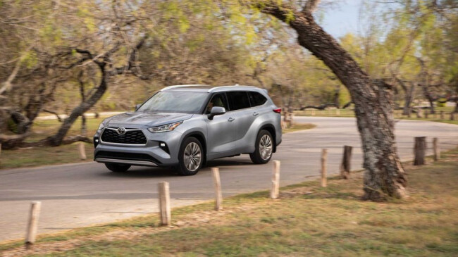 2020-toyota-highlander-first-drive (2).jpg