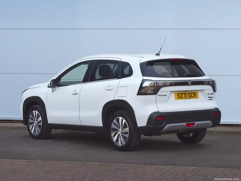 Suzuki-S-Cross-2022-1024-09-767x575.webp