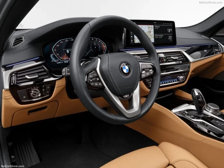 BMW-5-Series-2021-1024-6f-767x575.webp