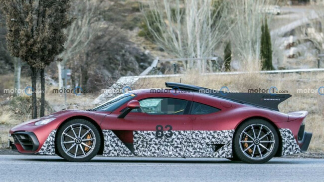 mercedes-amg-one-side-view-spy-photo.jpg