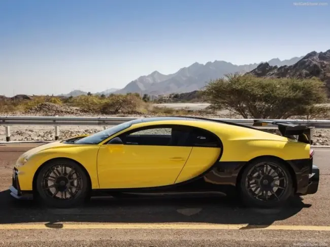 Bugatti-Chiron_Pur_Sport-2021-1024-2e-767x575.webp