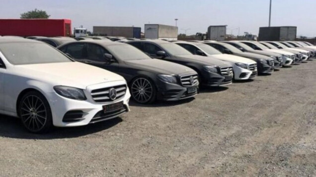 آیا امکان ورود خودروهای خارجی به بورس وجود دارد؟
