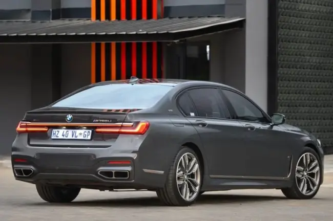 BMW-M760i-2-767x510.webp