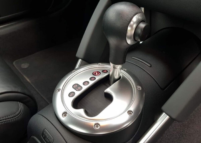 Auid-TT-MK1-DSG-shifter-min.jpg
