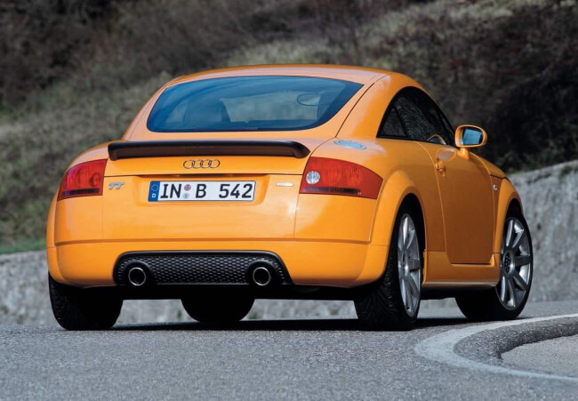 audi_tt_3.2_quattro_coupe_81-min.jpg