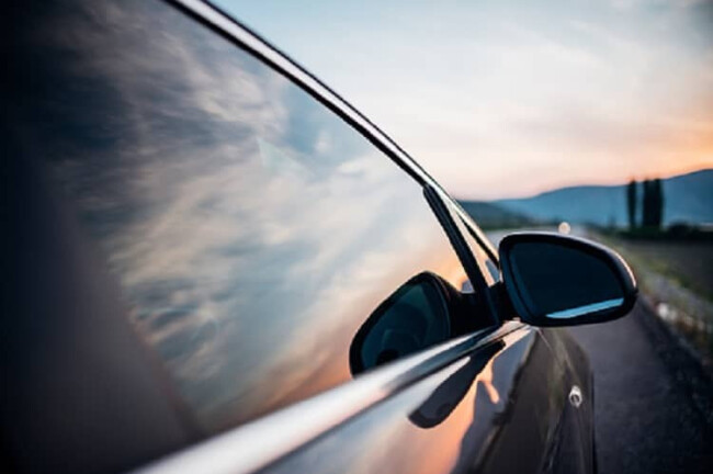 بستن پنجره خودرو.jpg