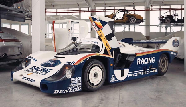 Porsche_956_Museum-min.jpg