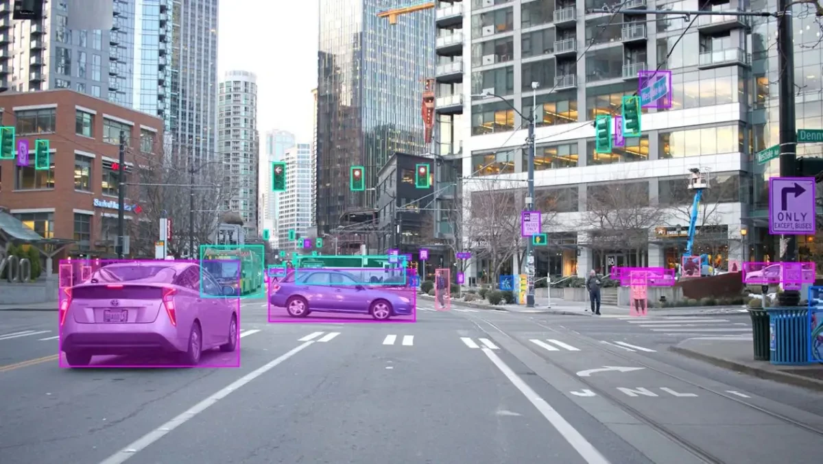 self-drivving-car-vision.webp
