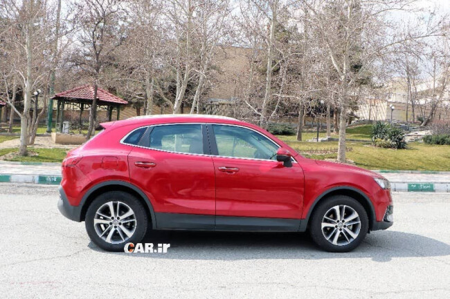 عکس سمت شاگرد بورگوارد BX5.jpeg