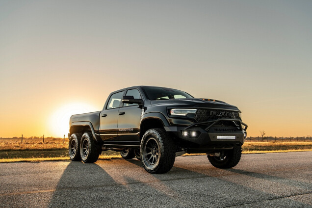 وانت 6×6  Mammoth 1000 TRX از شرکت تیونینگ هنسی.