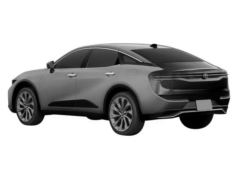 2023-Toyota-Crown-40-767x578.webp