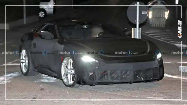 فراری روما اسپایدر با استتار تمام بدنه خودرو.webp