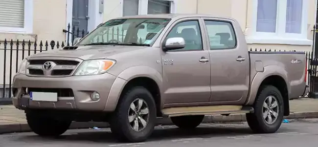 HILUX 2004.webp