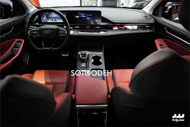 arizi6gt-Inside-sotoodeh.jpg