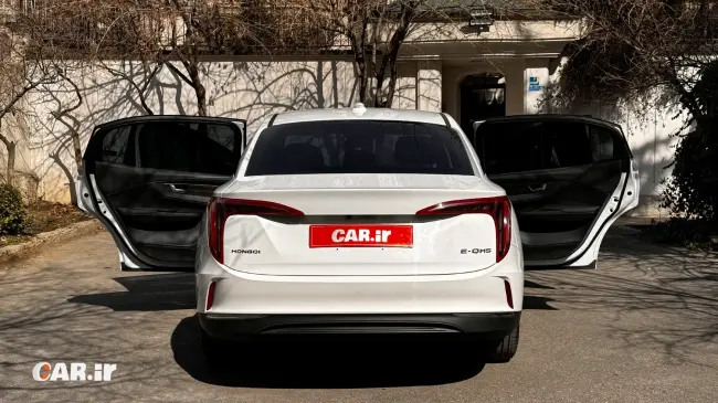 نمای عقب هونگچی EQM5