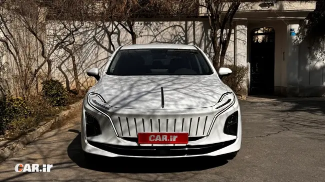 نمای جلو هونگچی EQM5