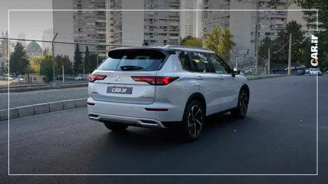 میتسوبیشی اوتلندر 2023.webp